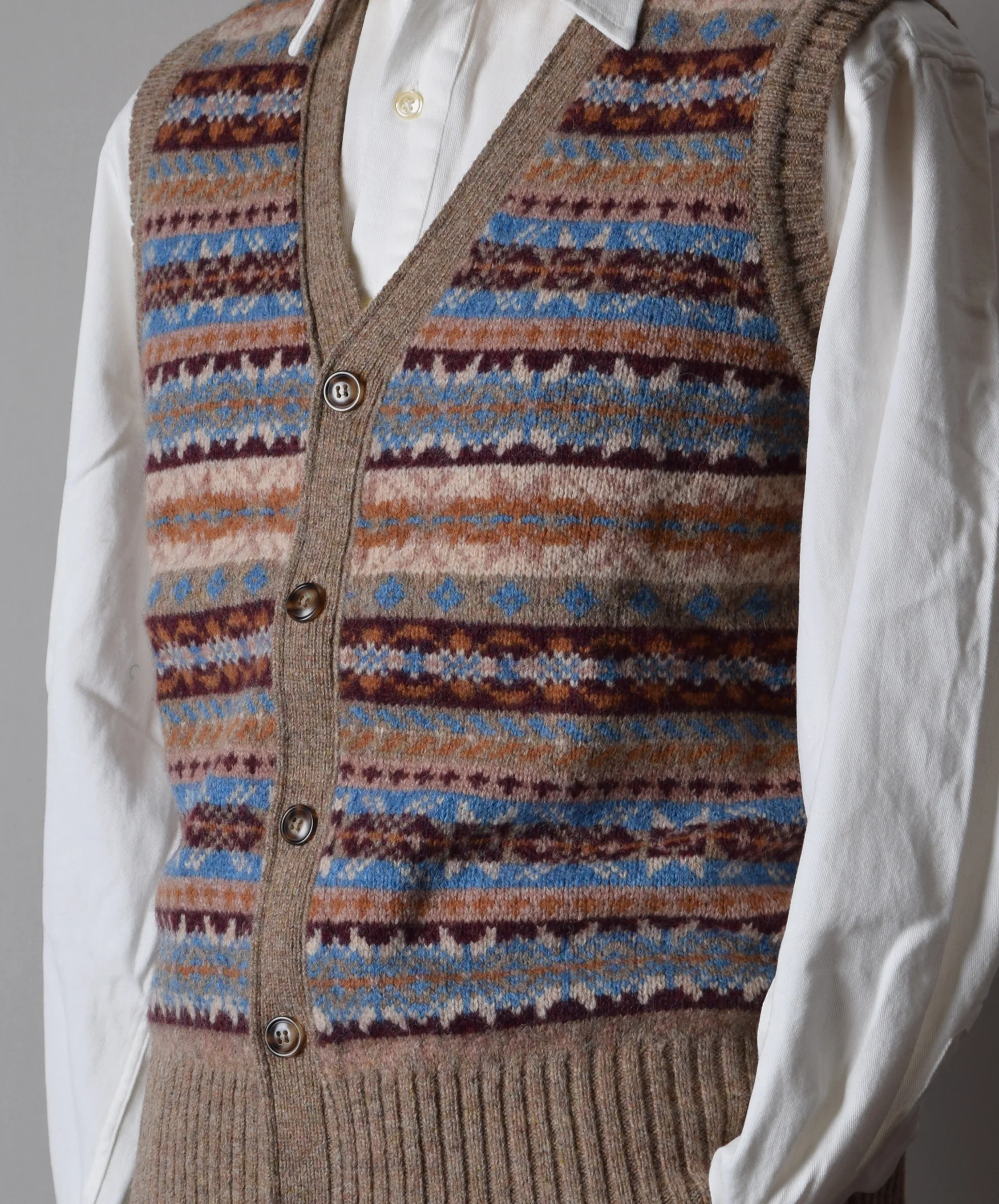 Autumn Field Button Through Wool Fair Isle Waistcoat (KN162) - Image 2