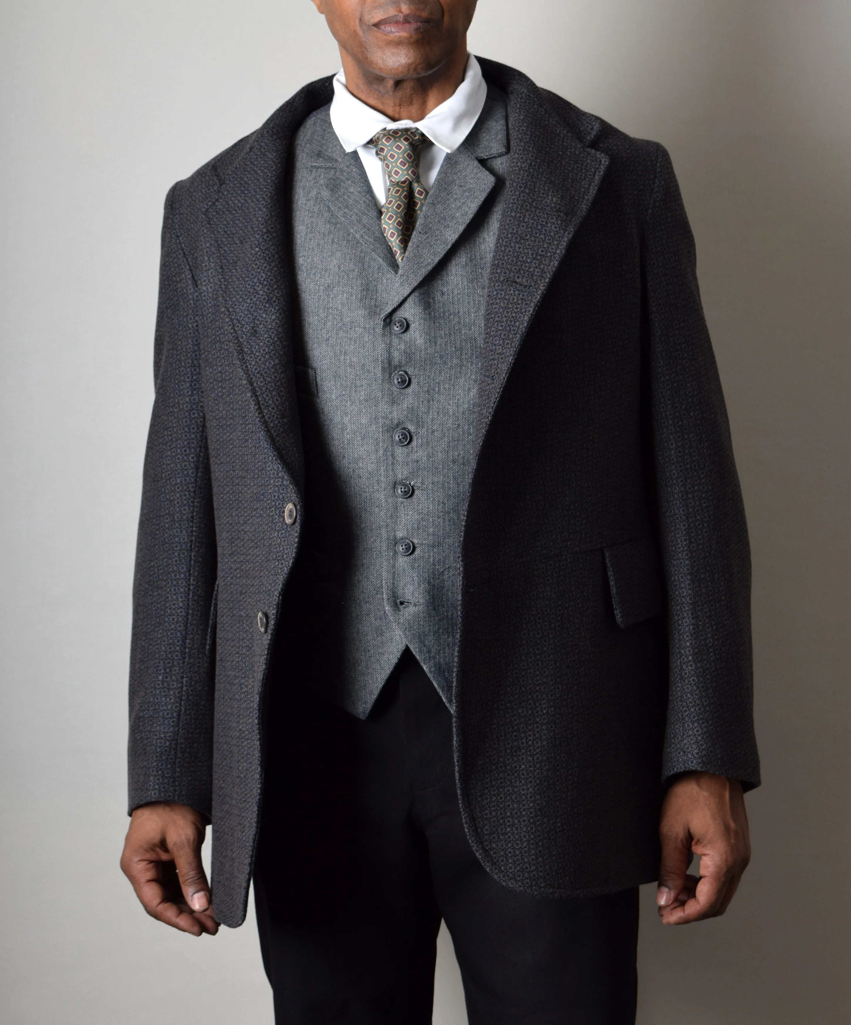 Black/Grey Fossil Late Victorian Coat (JA1880-502) - Image 6