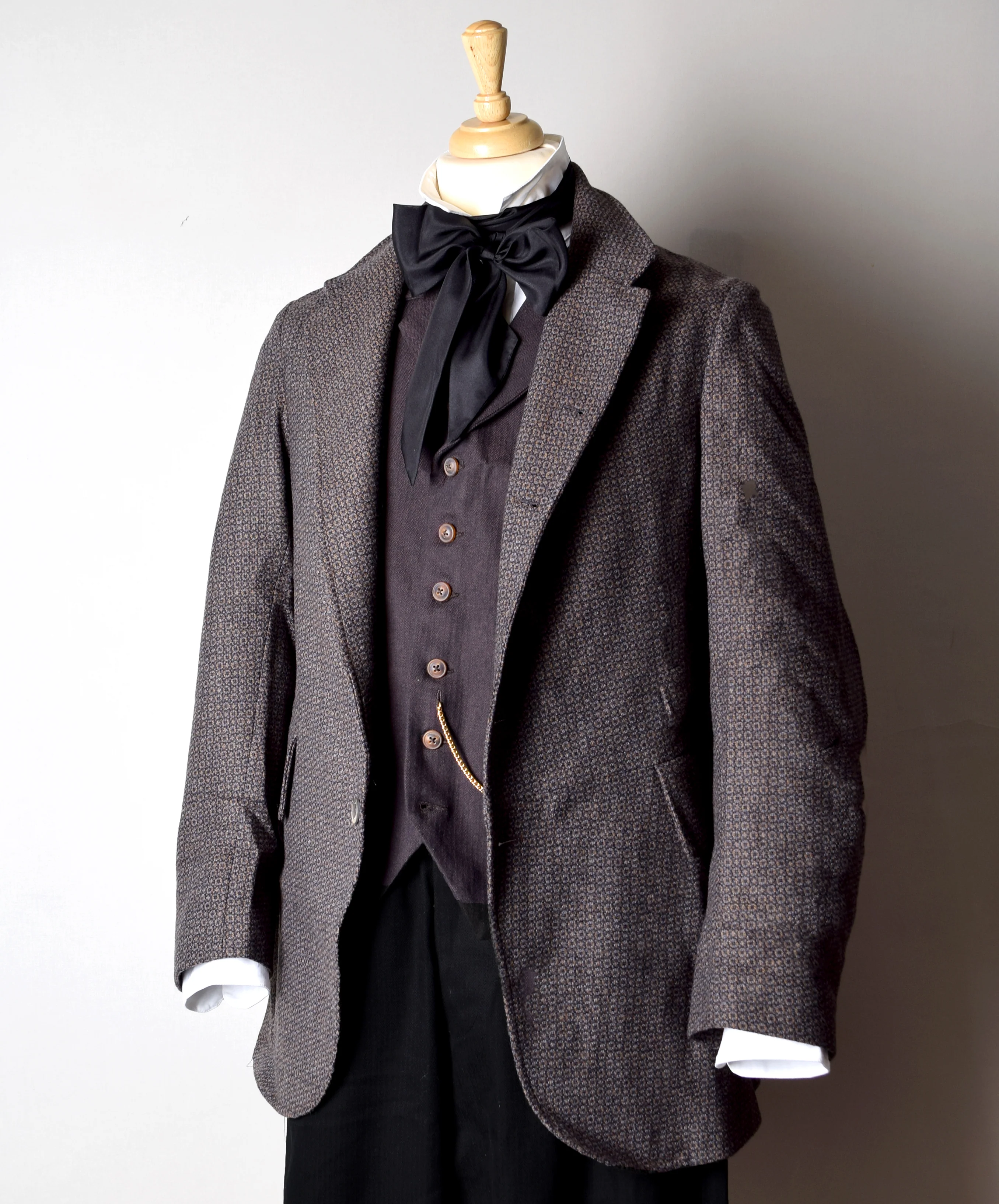 Brown/Black Fossil Late Victorian Coat (JA1880-506) - Image 2