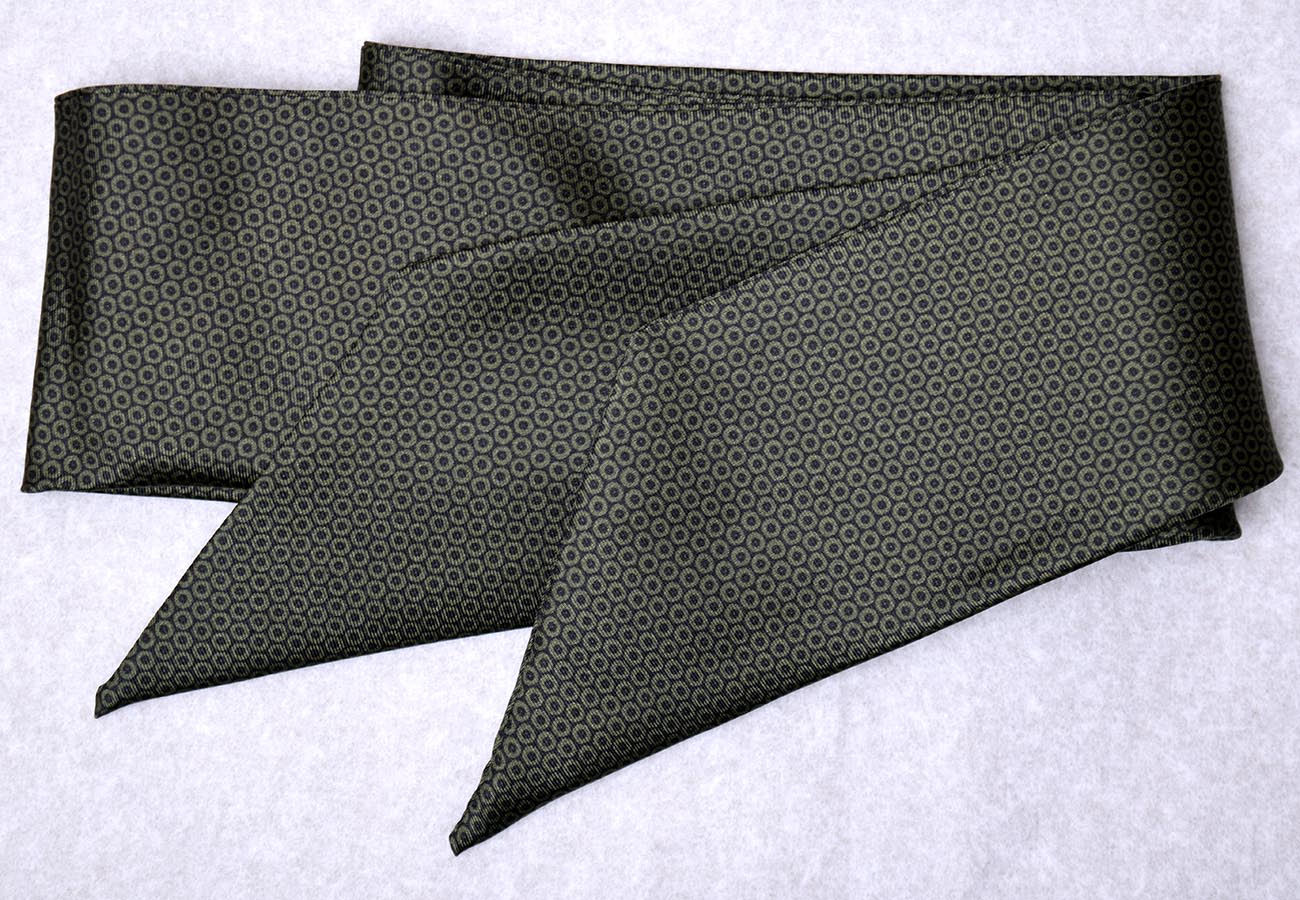 Printed Victorian Silk Bow Tie (CR562) - Image 9