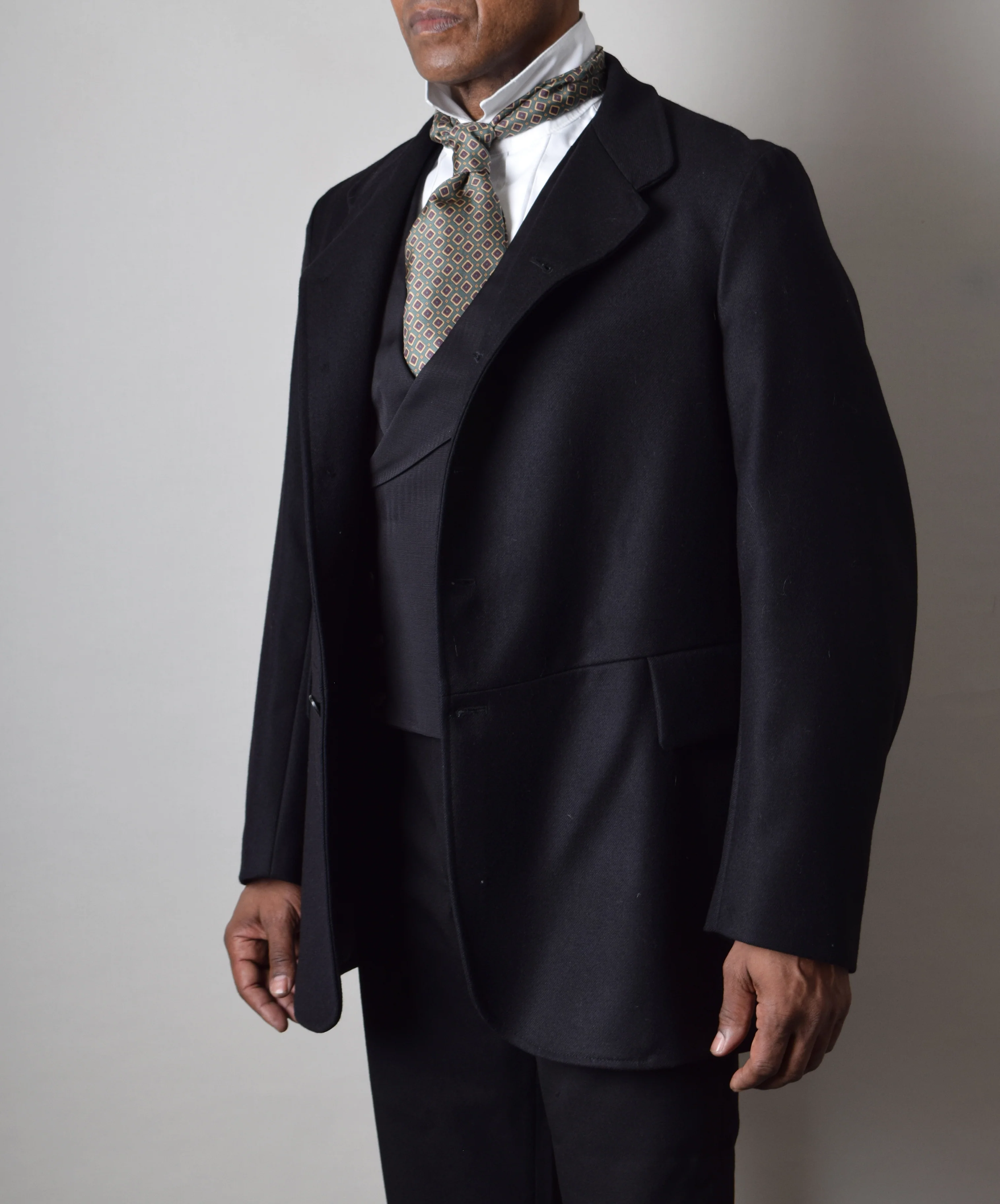Black Late Victorian Coat (JA1880-002) - Image 5
